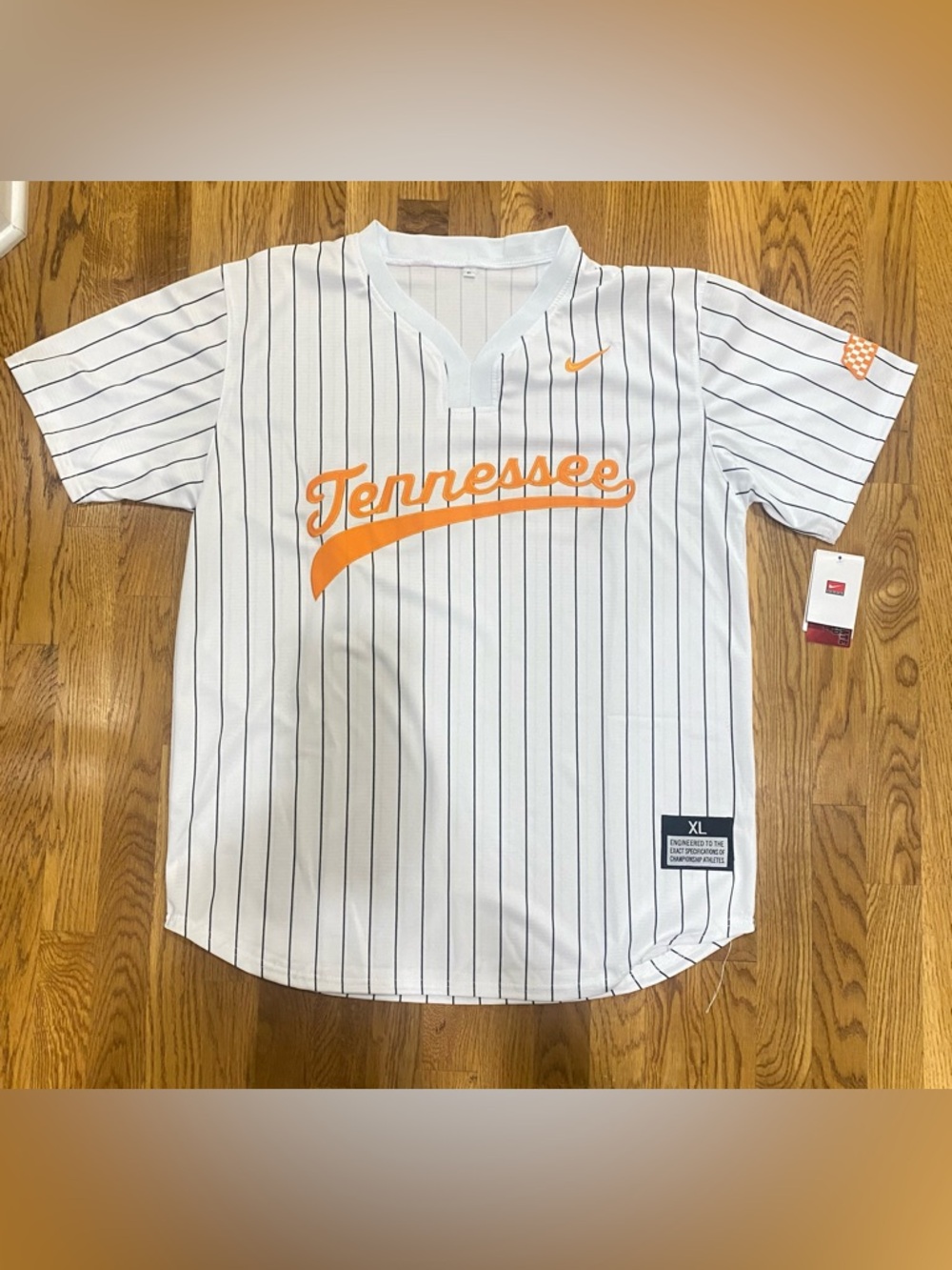 Nike White Pinstripe Tennessee volunteers Striped Jersey with Orange Accents Nwt
